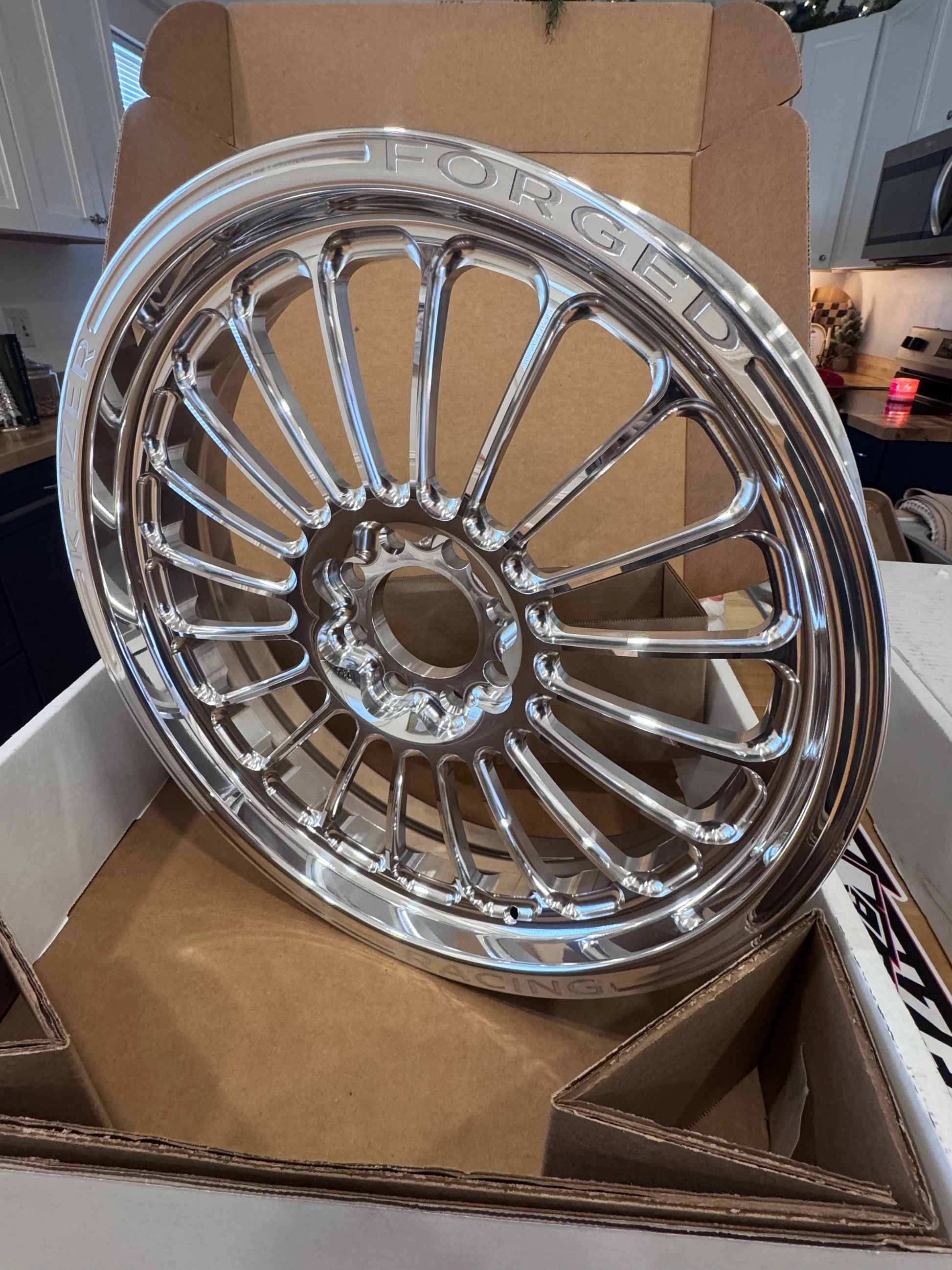 Keizer Veelvoud 17” Front – KOTVmotorsports Keizer Veelvoud 17” Front – KOTVmotorsports